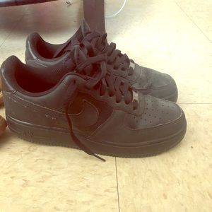 Black nike ones
